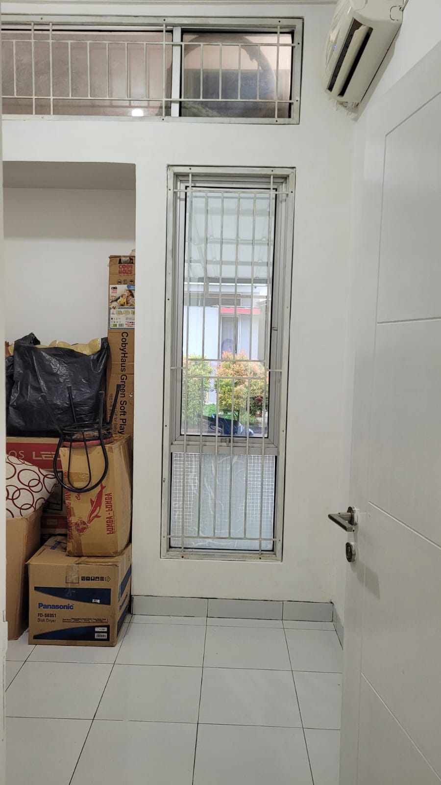 DIJUAL Rumah Siap Huni di Serpong Garden - Hook Posisi Strategis - Dekat Stasiun KRL Cisauk Tangerang - Image 3