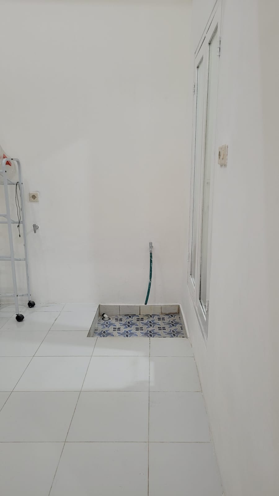 DIJUAL Rumah Siap Huni di Serpong Garden - Hook Posisi Strategis - Dekat Stasiun KRL Cisauk Tangerang - Image 5